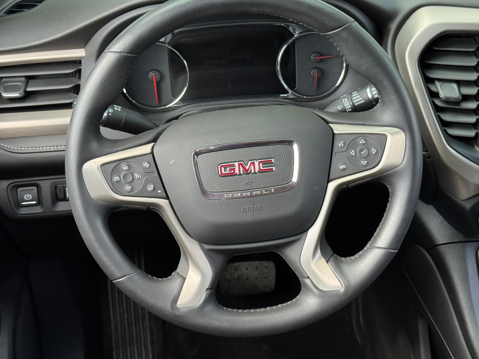 Thumbnail: 2022 GMC Acadia - 4