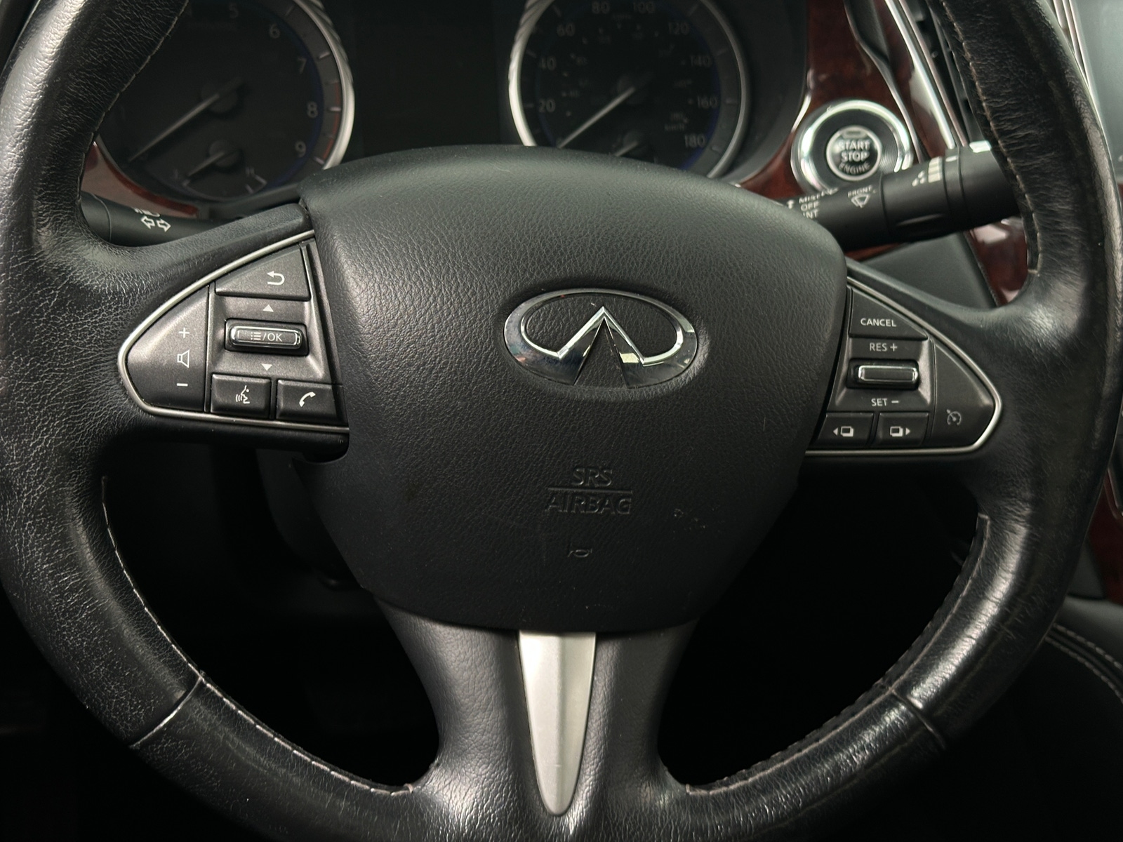 Thumbnail: 2015 INFINITI Q50 - 4
