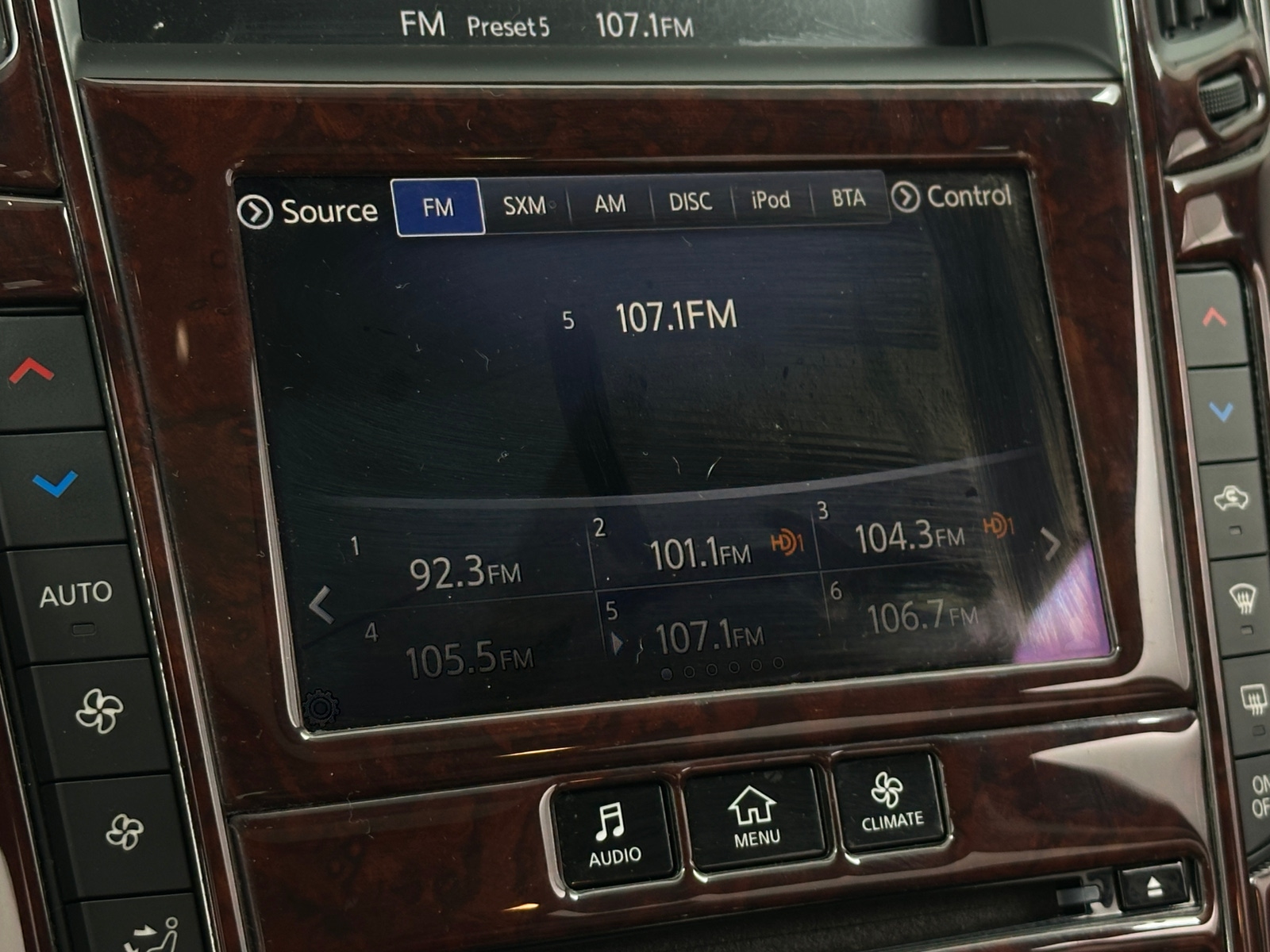 Thumbnail: 2015 INFINITI Q50 - 3