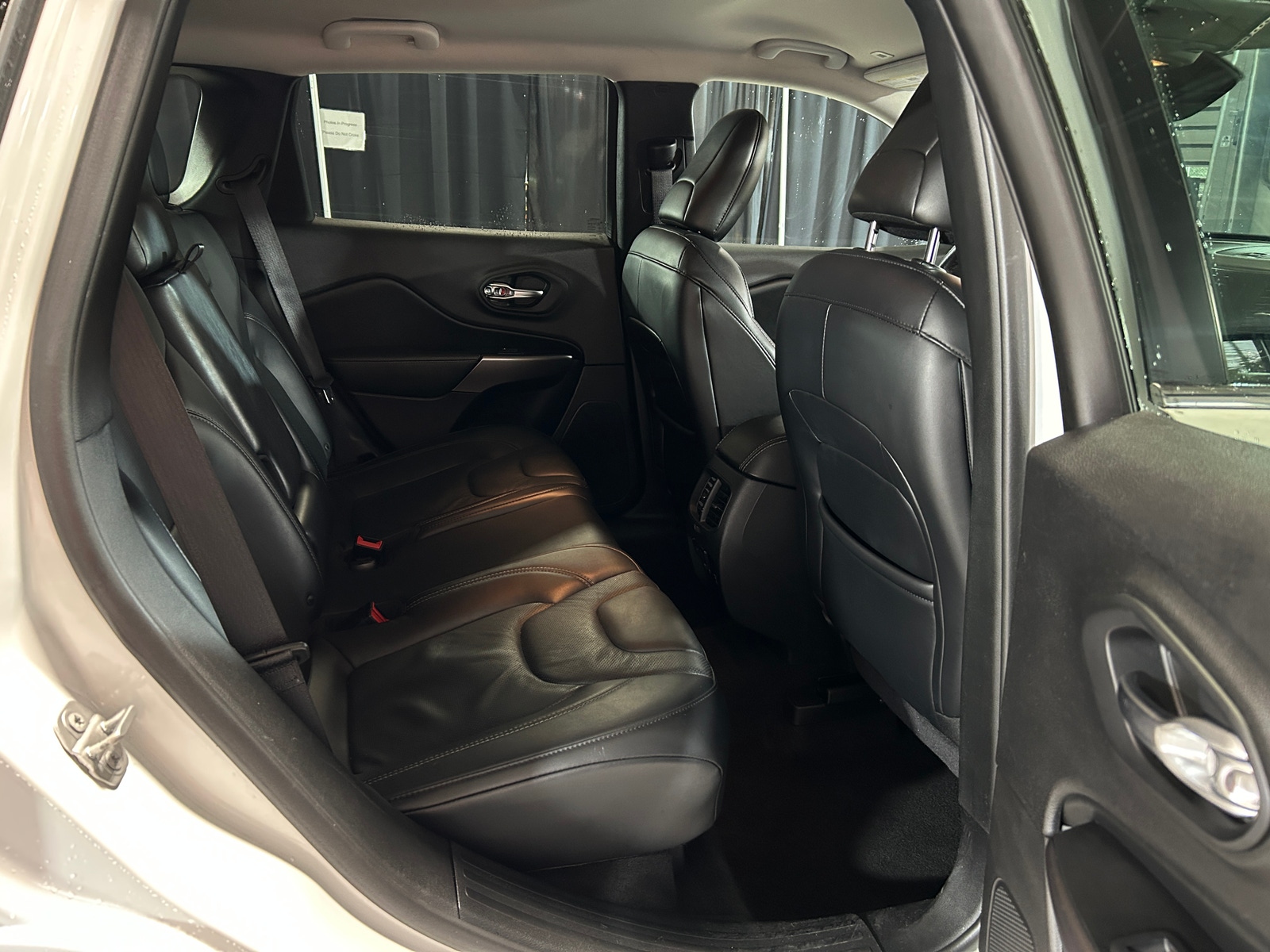 Thumbnail: 2019 Jeep Cherokee - 5
