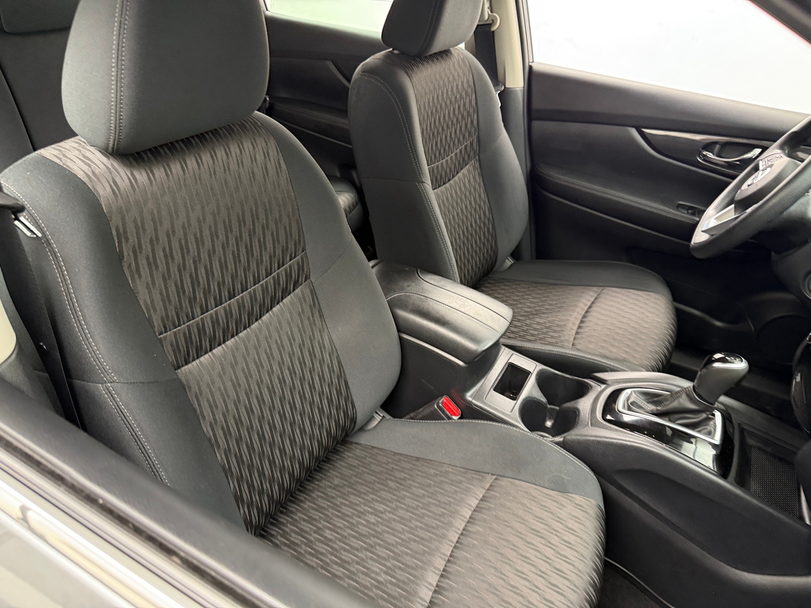 Thumbnail: 2018 Nissan Rogue - 2