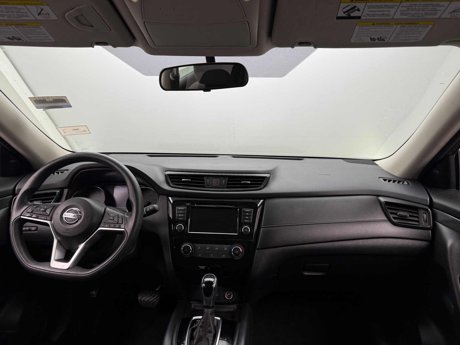 Thumbnail: 2018 Nissan Rogue - 3
