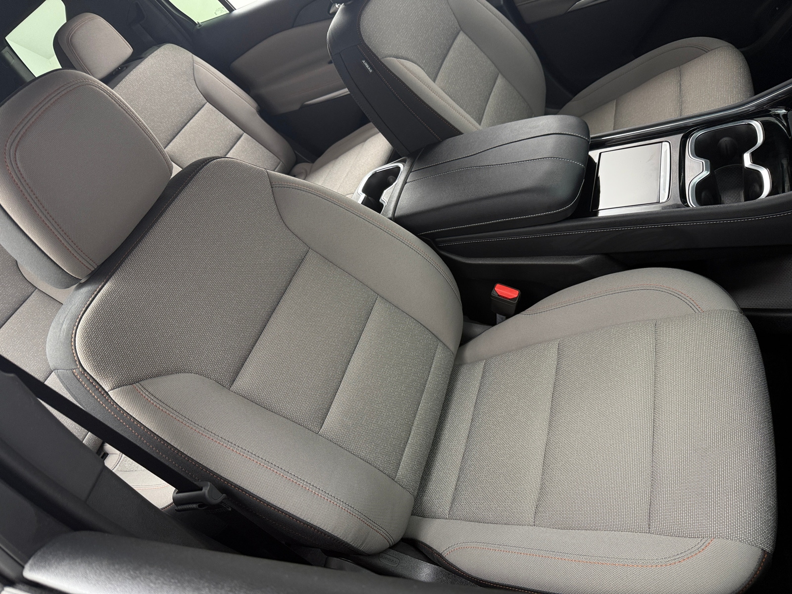 Thumbnail: 2024 Chevrolet Traverse - 2
