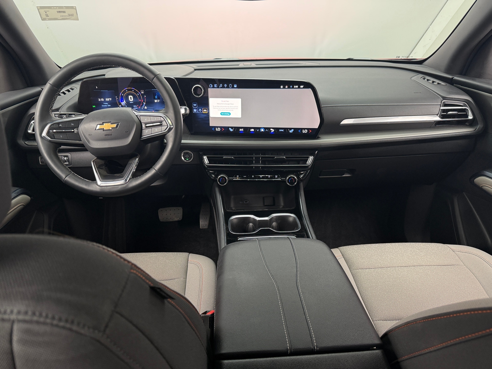 Thumbnail: 2024 Chevrolet Traverse - 3