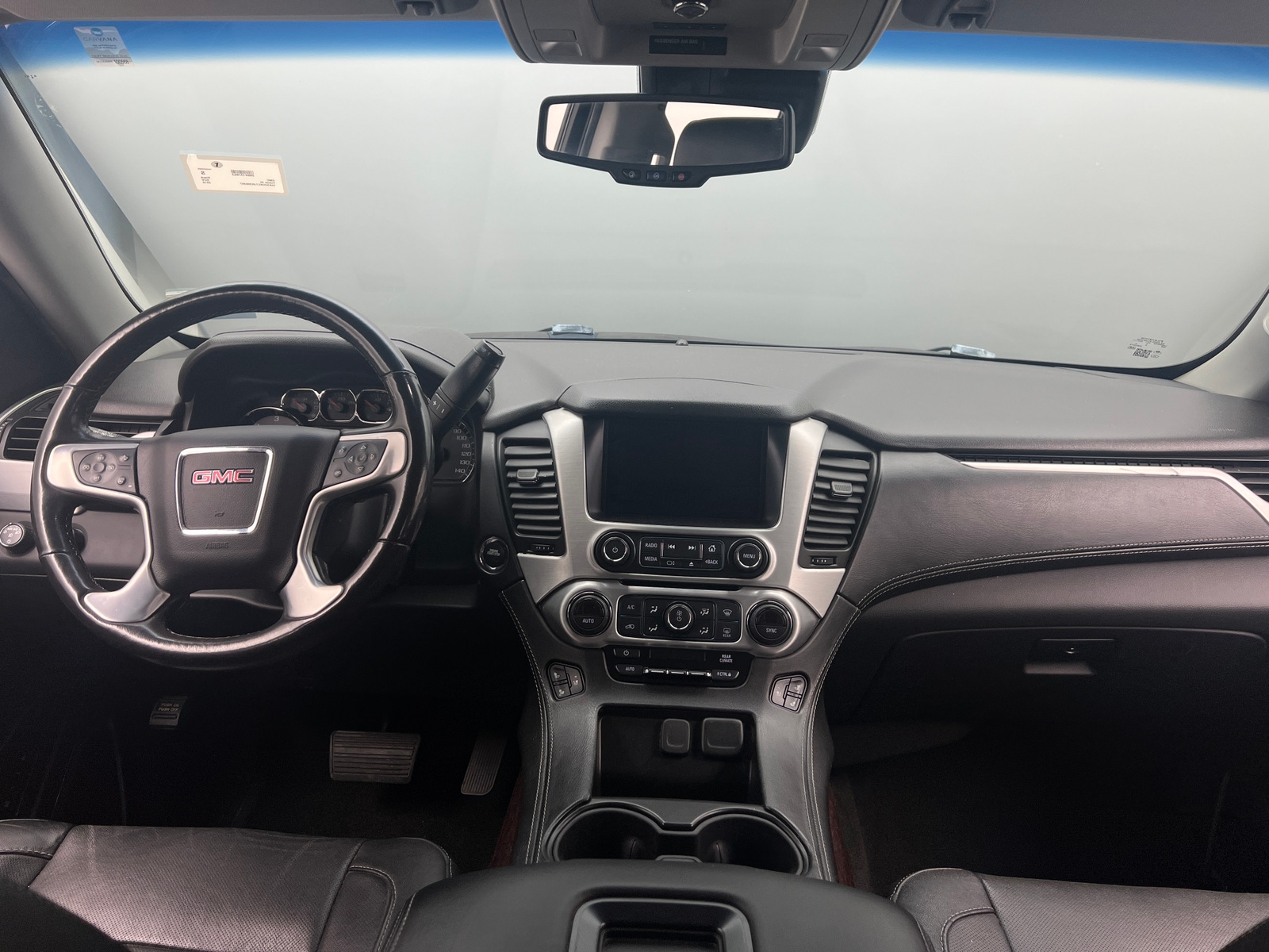 Thumbnail: 2018 GMC Yukon XL - 2