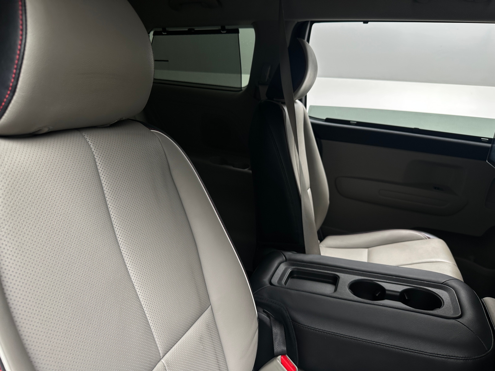 Thumbnail: 2019 Kia Sedona - 5