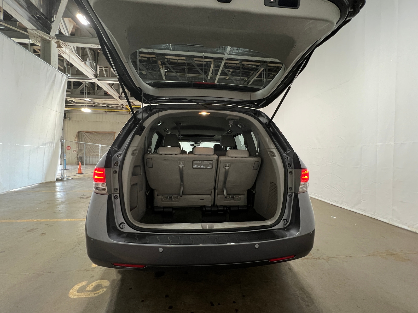 Thumbnail: 2015 Honda Odyssey - 6