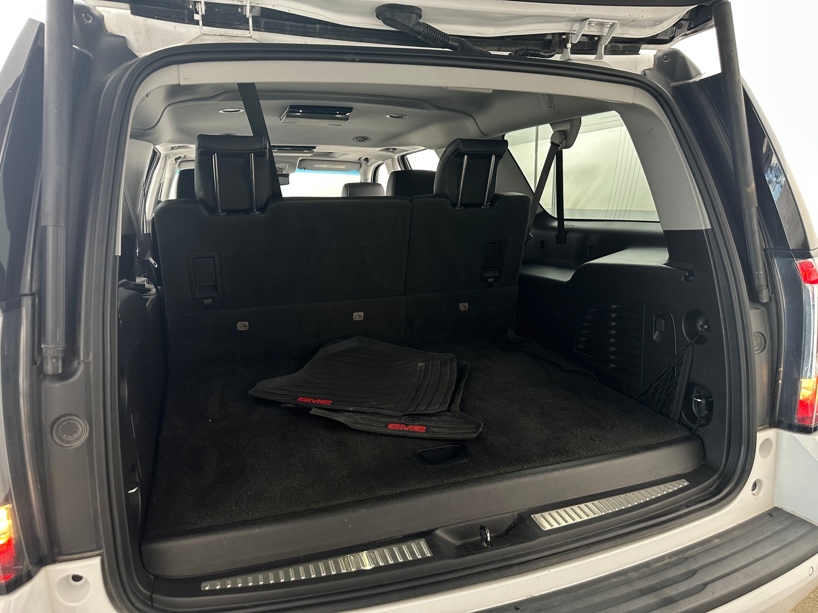 Thumbnail: 2020 GMC Yukon XL - 6