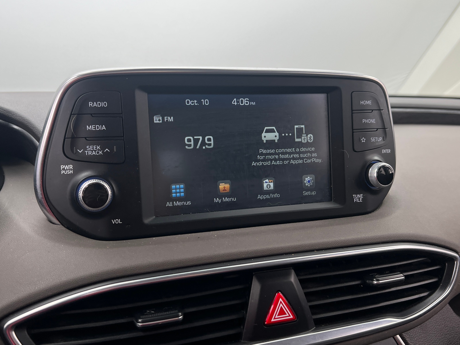 Thumbnail: 2019 Hyundai Santa Fe - 4