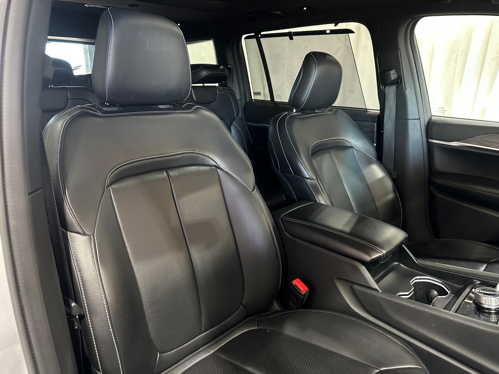 Thumbnail: 2024 Jeep Grand Cherokee L - 2