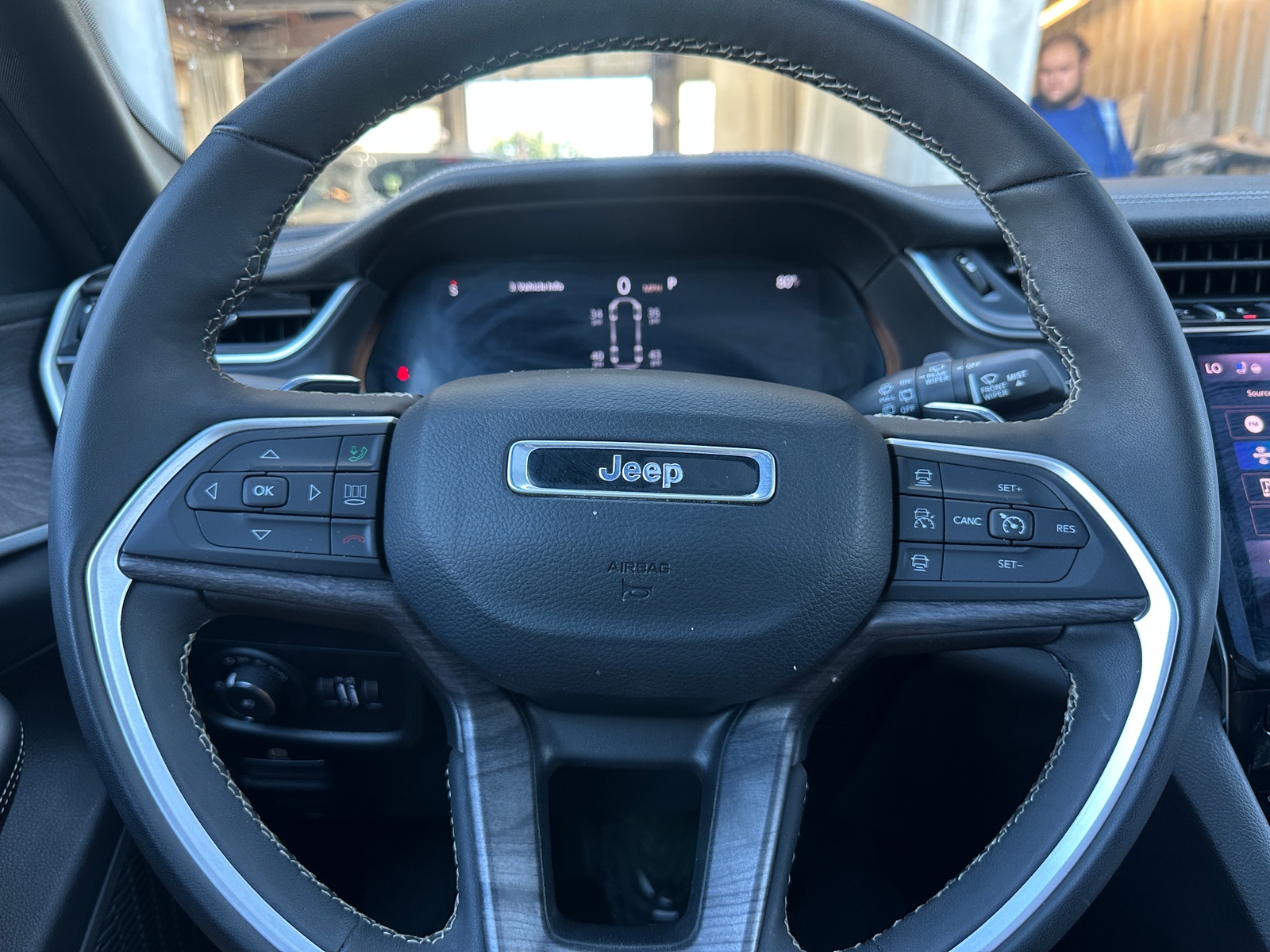 Thumbnail: 2024 Jeep Grand Cherokee L - 5