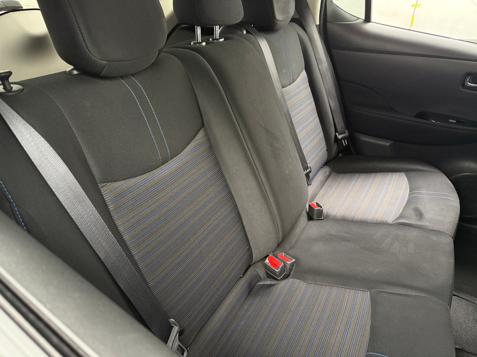 Thumbnail: 2022 Nissan Leaf - 6