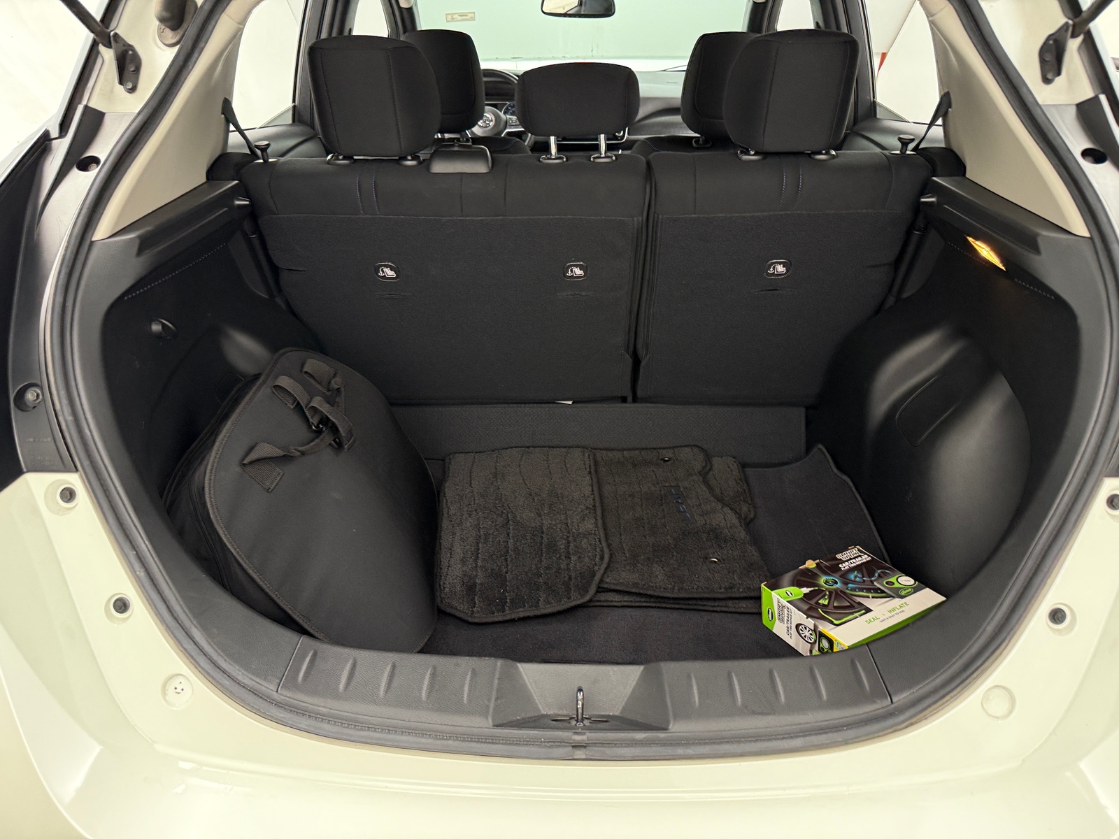 Thumbnail: 2022 Nissan Leaf - 7