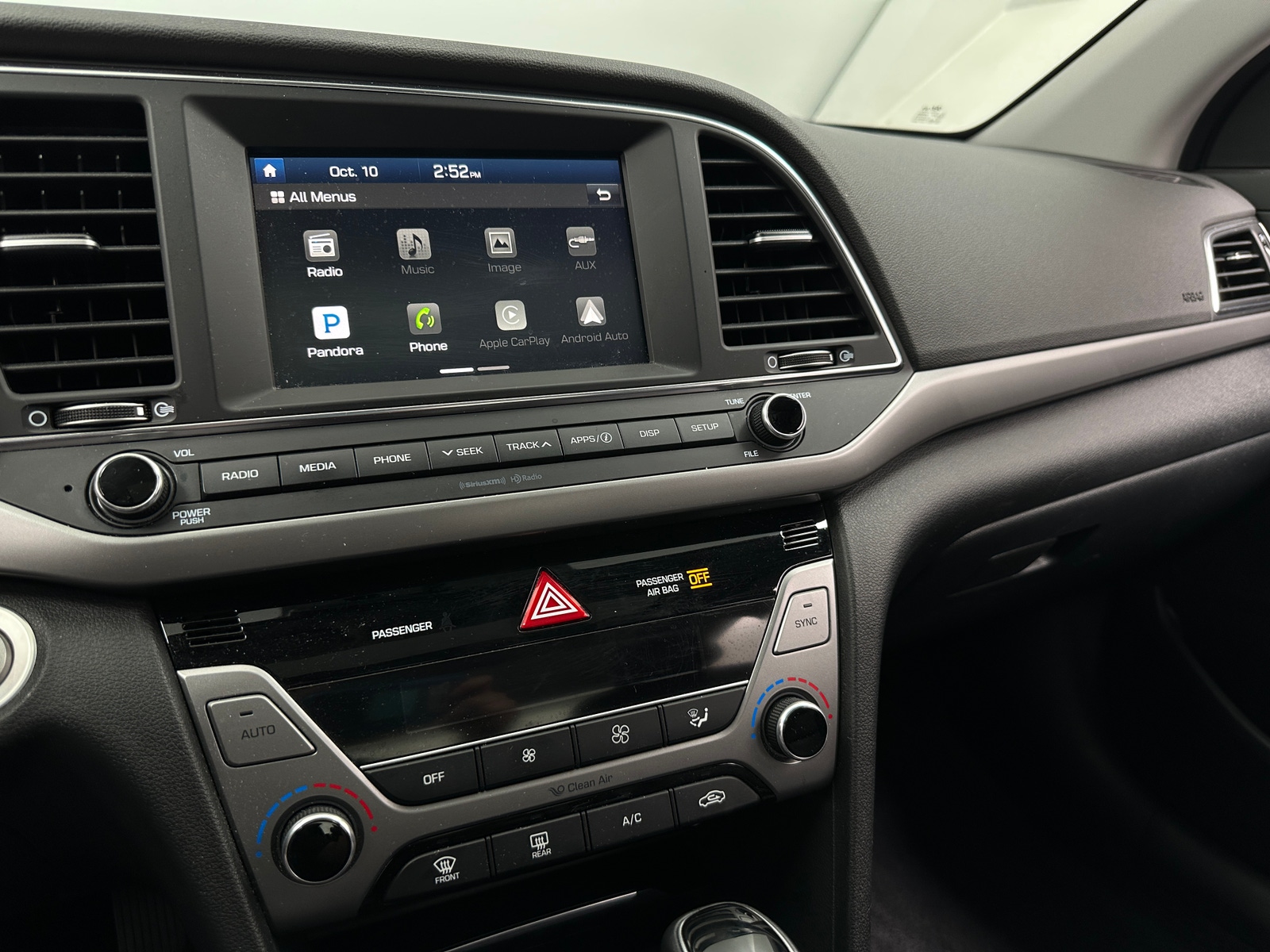 Thumbnail: 2018 Hyundai Elantra - 4