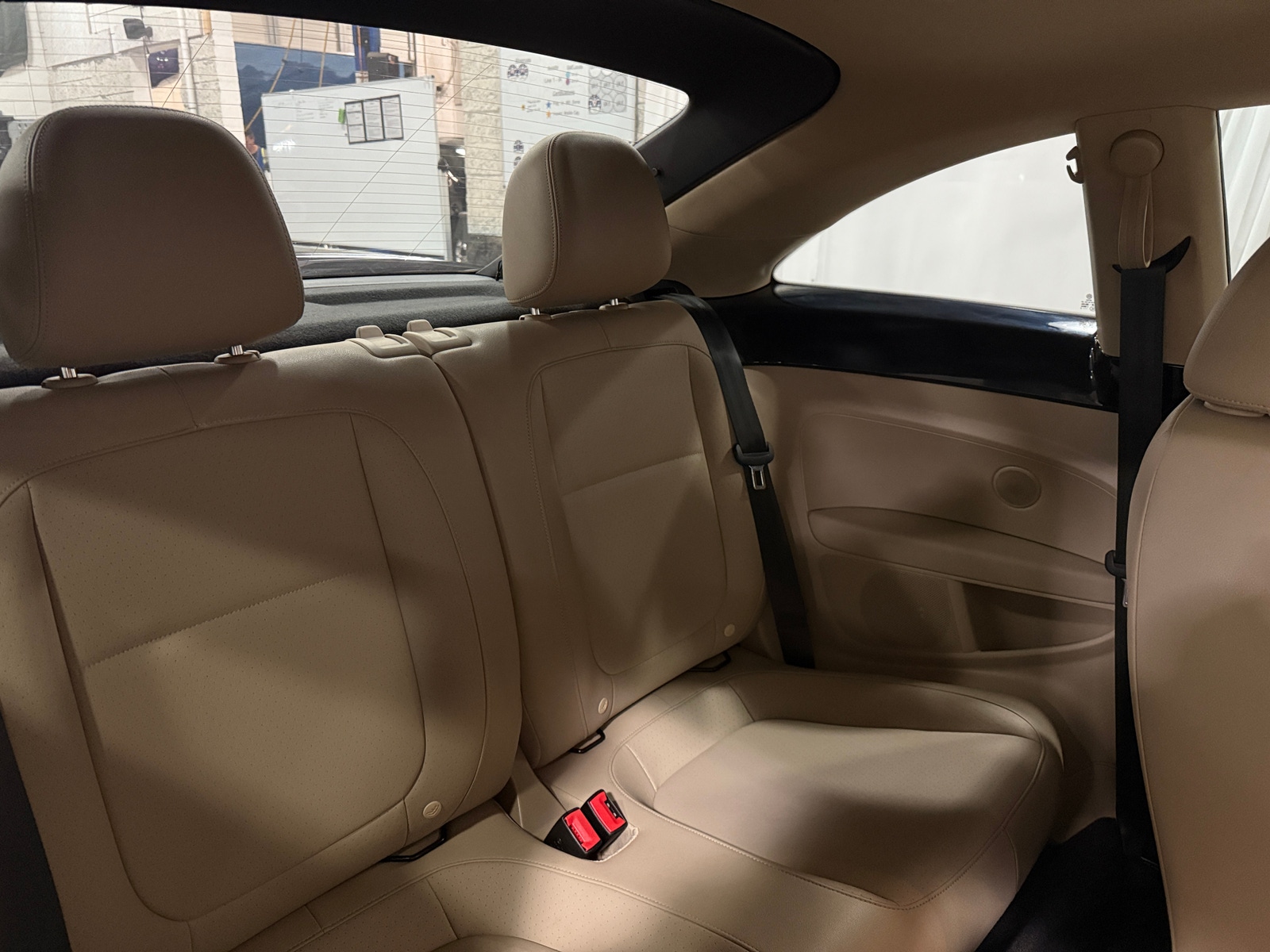 Thumbnail: 2019 Volkswagen Beetle - 5