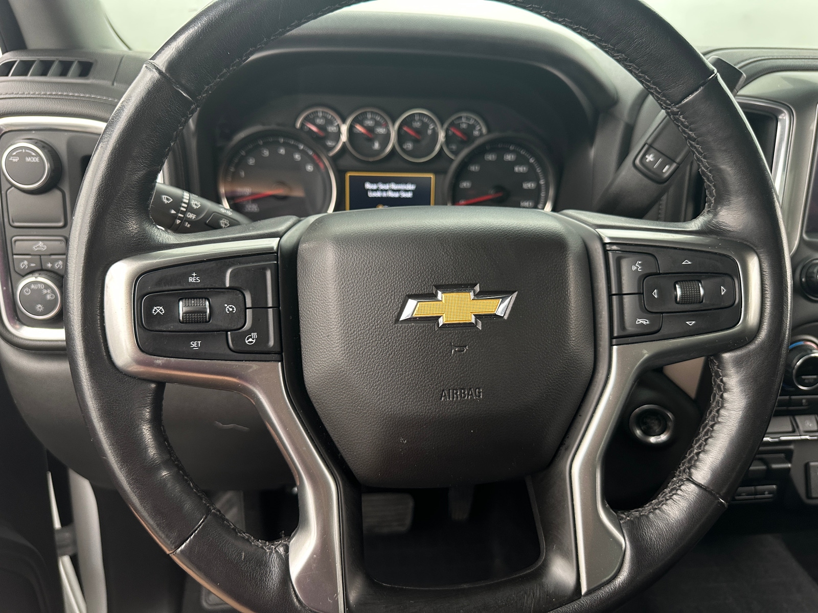 Thumbnail: 2020 Chevrolet Silverado 1500 - 5