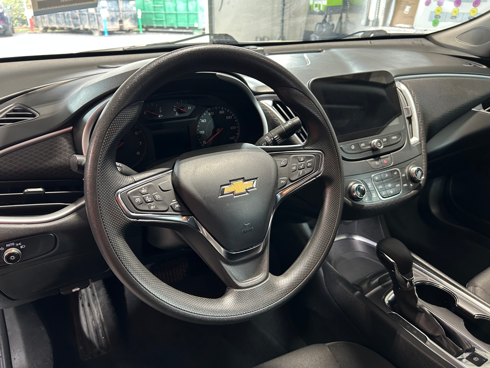 Thumbnail: 2023 Chevrolet Malibu - 5