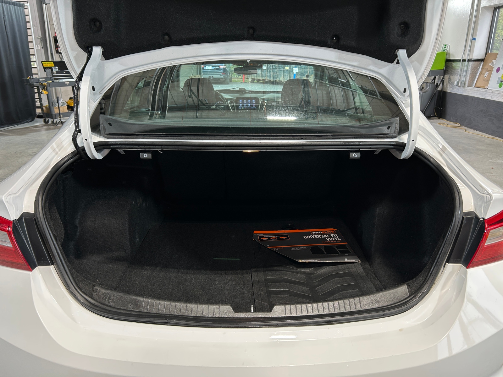 Thumbnail: 2023 Chevrolet Malibu - 7