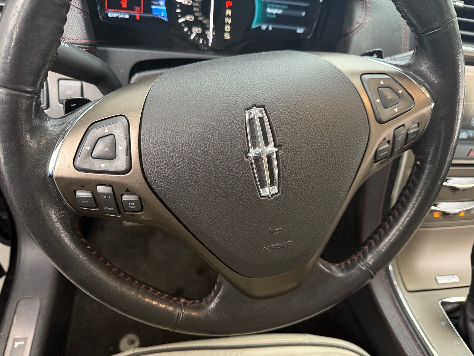 Thumbnail: 2015 Lincoln MKX - 4