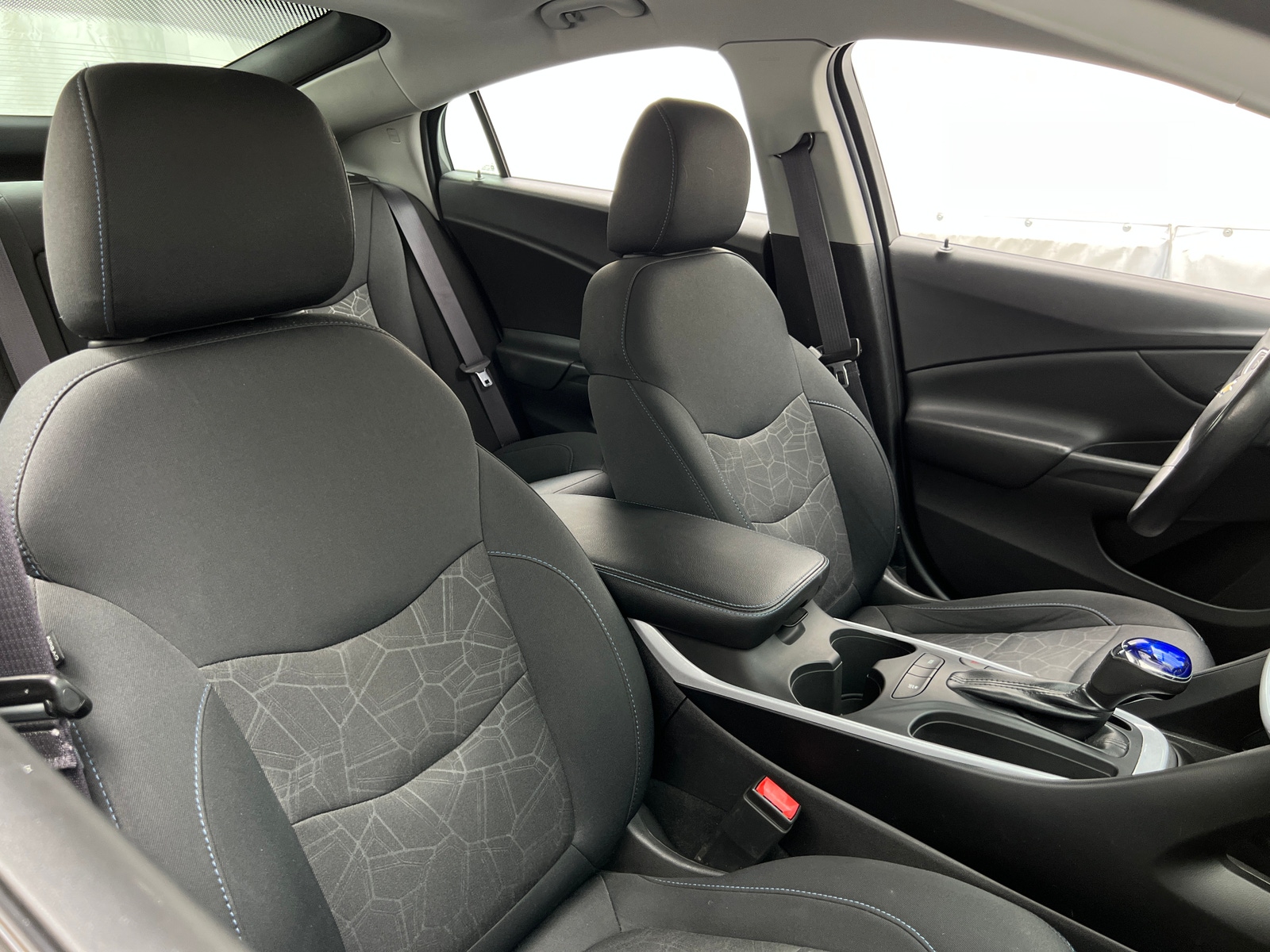 Thumbnail: 2017 Chevrolet Volt - 2