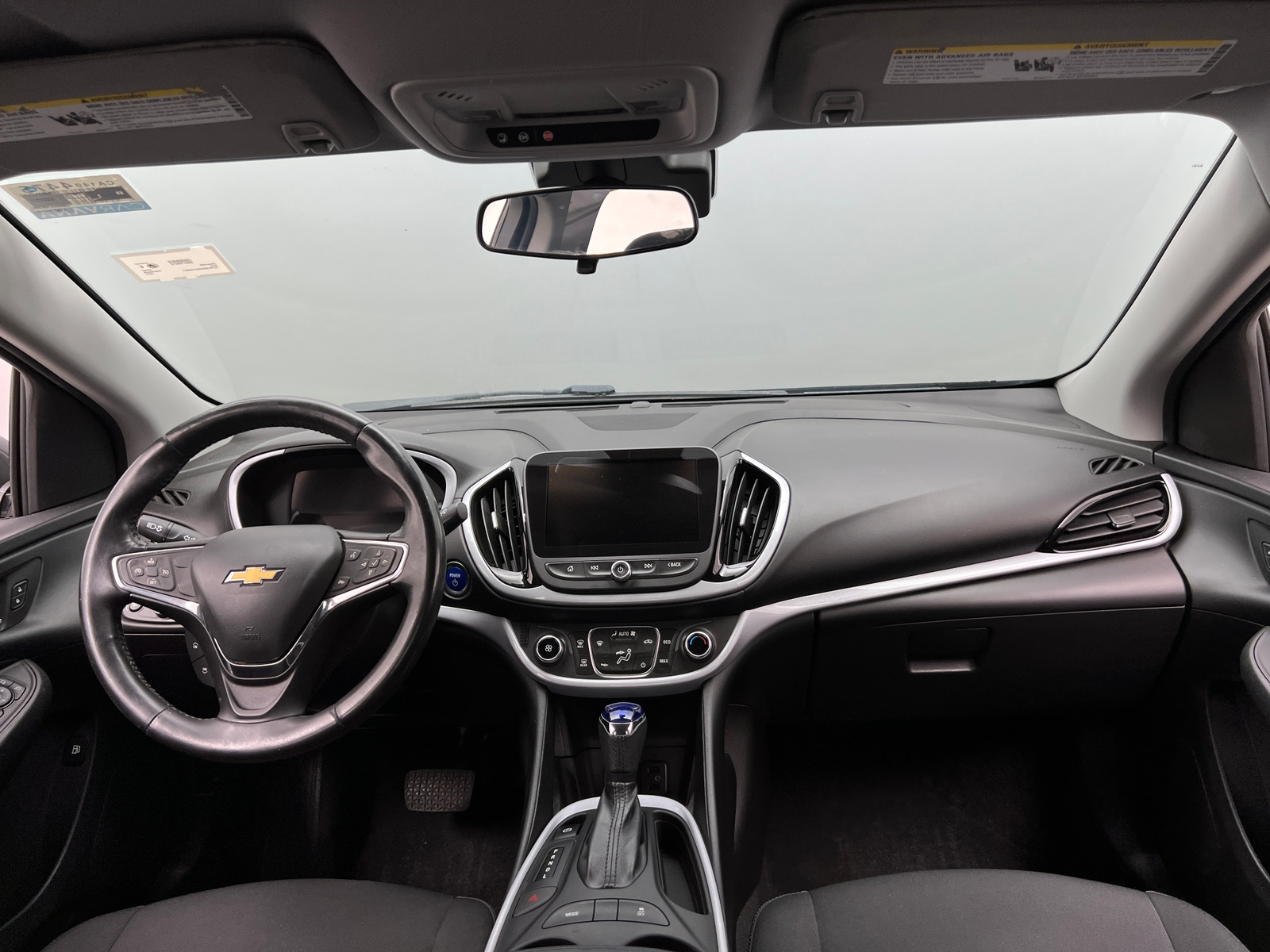 Thumbnail: 2017 Chevrolet Volt - 3