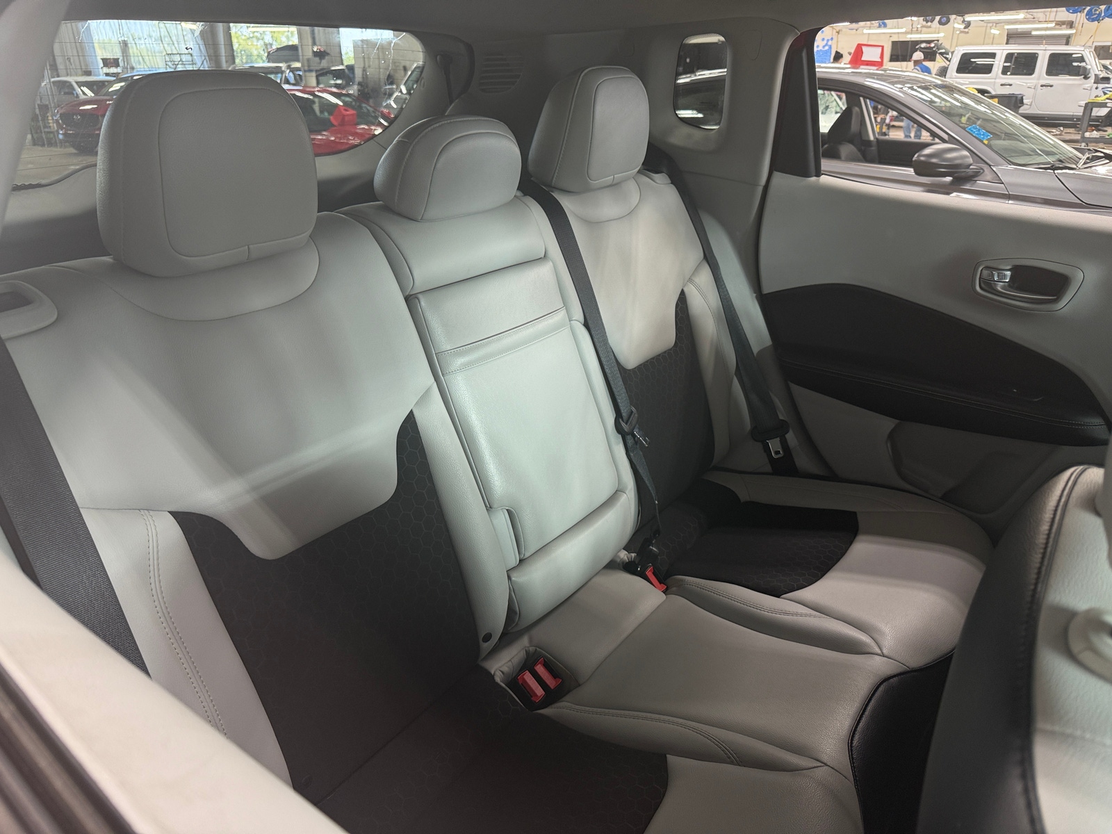 Thumbnail: 2018 Jeep Compass - 6
