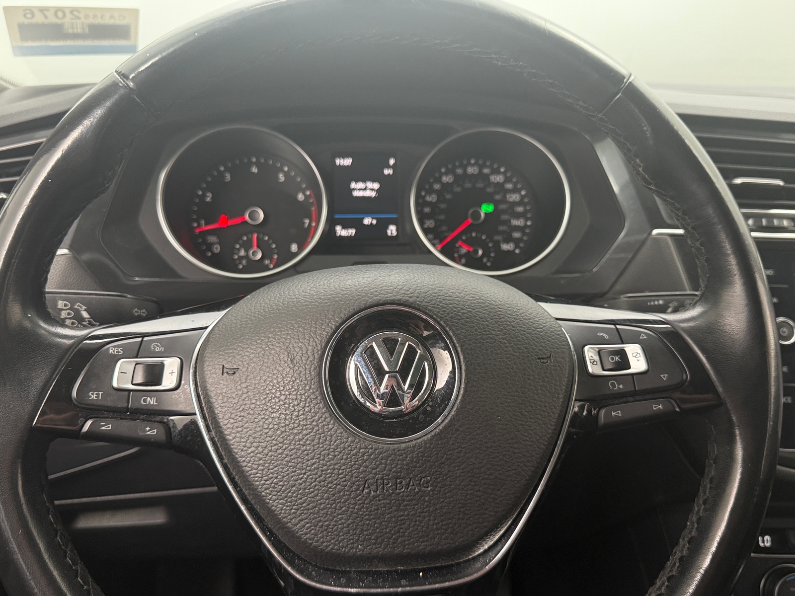 Thumbnail: 2018 Volkswagen Tiguan - 5