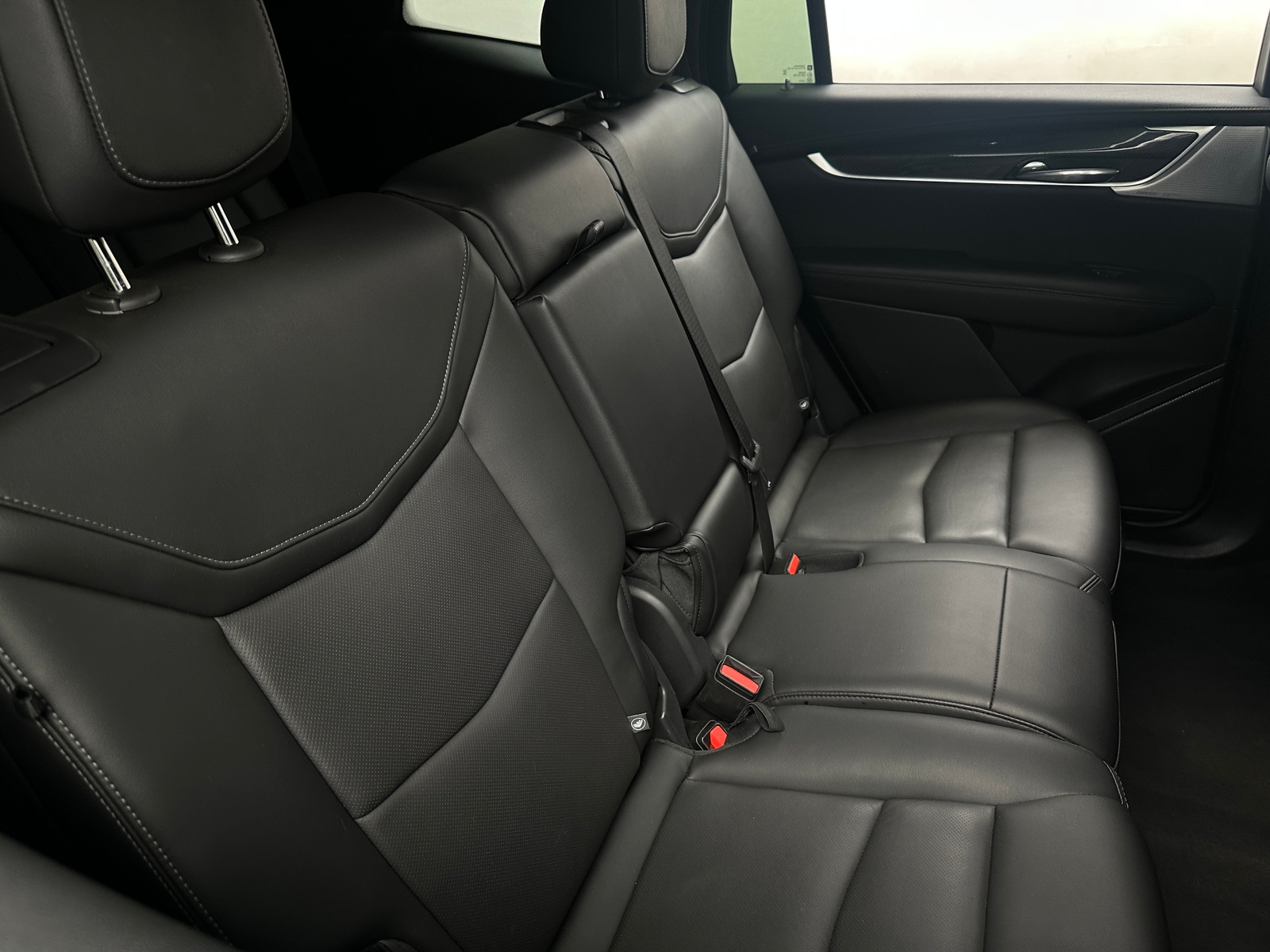Thumbnail: 2024 Cadillac XT6 - 5