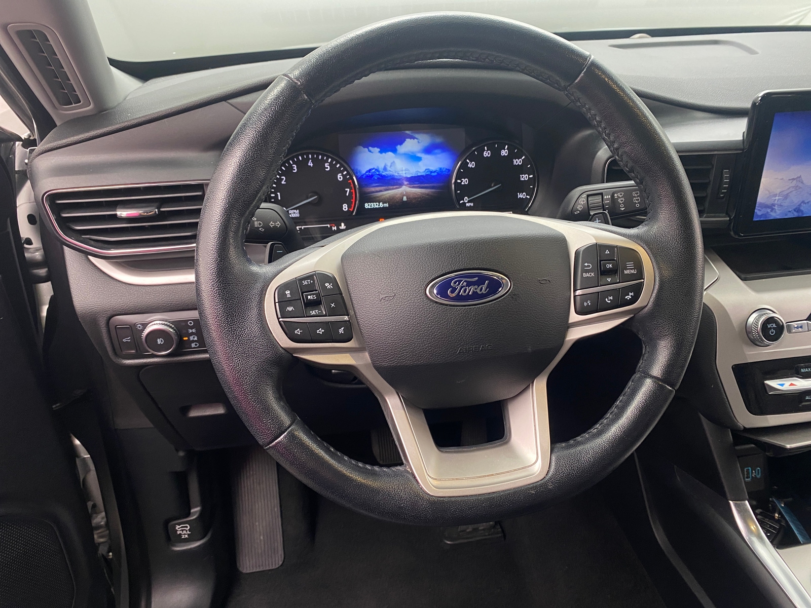 Thumbnail: 2020 Ford Explorer - 5