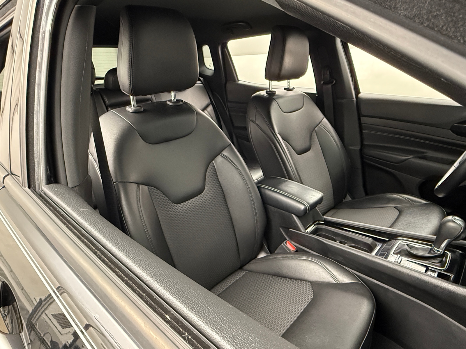 Thumbnail: 2022 Jeep Compass - 2