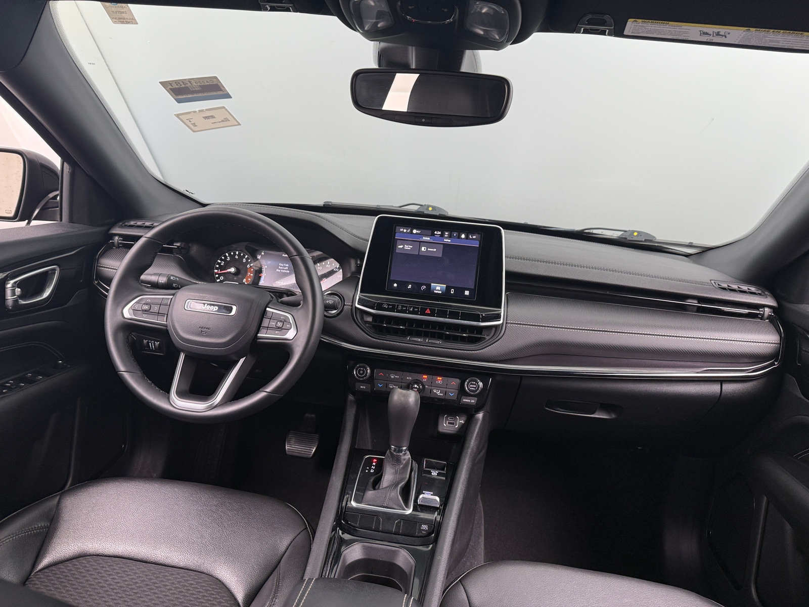 Thumbnail: 2022 Jeep Compass - 3
