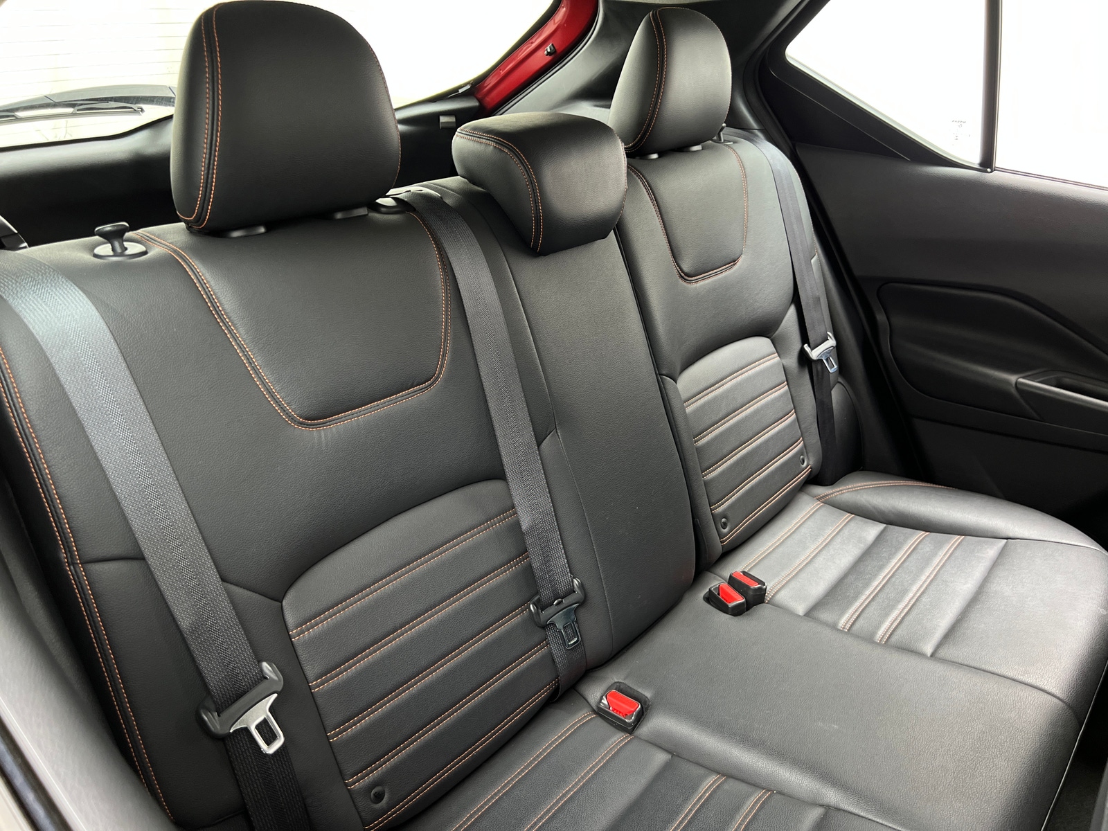Thumbnail: 2018 Nissan Kicks - 6