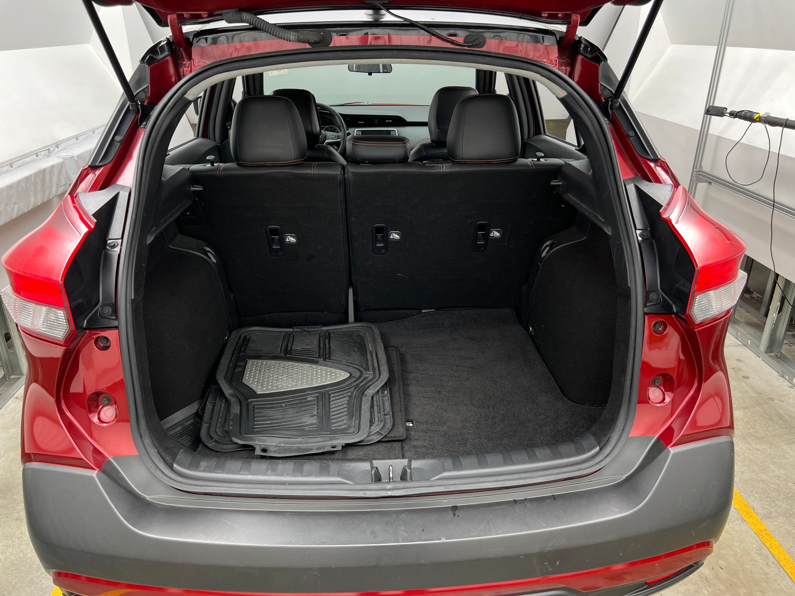Thumbnail: 2018 Nissan Kicks - 7
