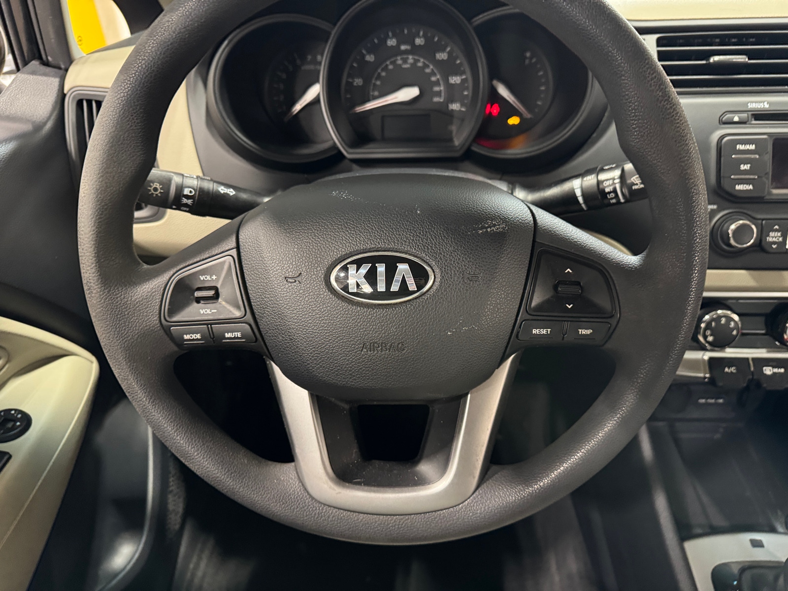 Thumbnail: 2013 Kia Rio - 5