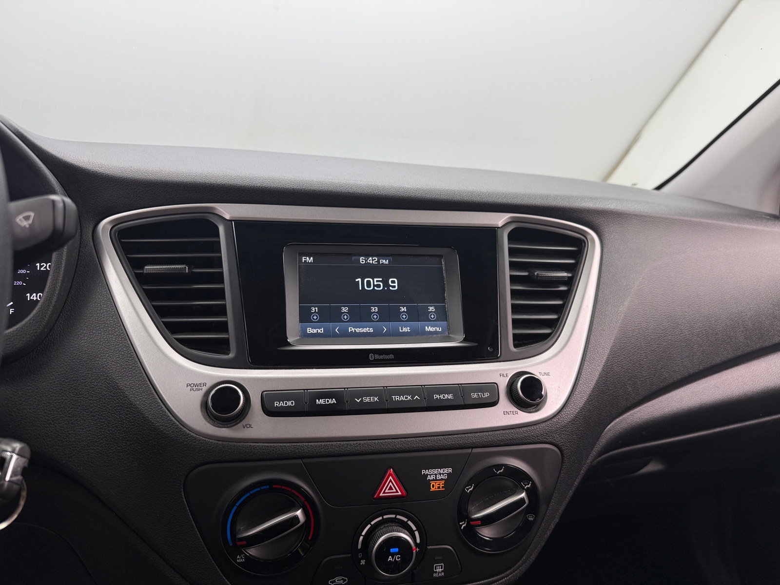 Thumbnail: 2021 Hyundai Accent - 4