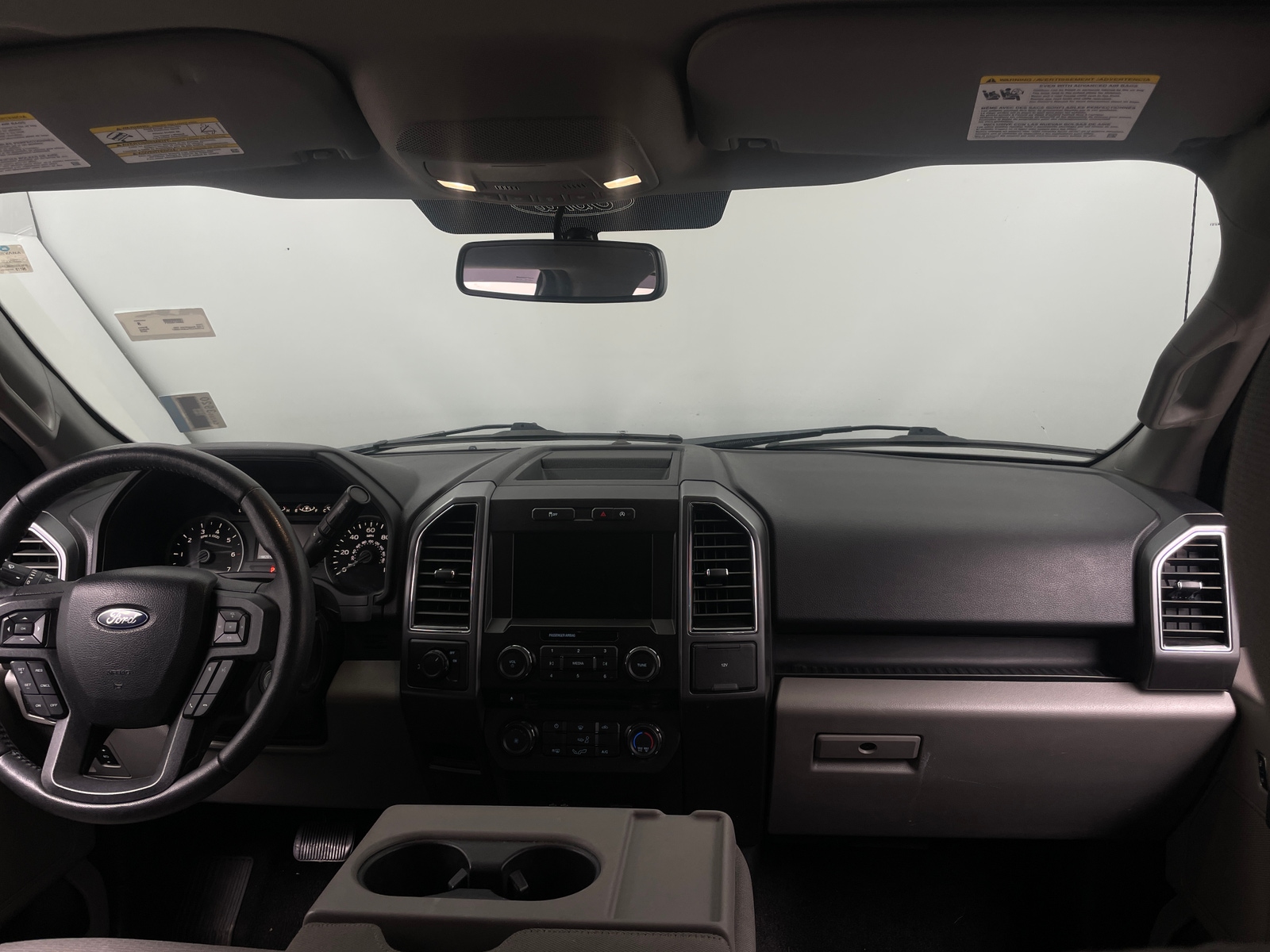 Thumbnail: 2018 Ford Econoline - 3