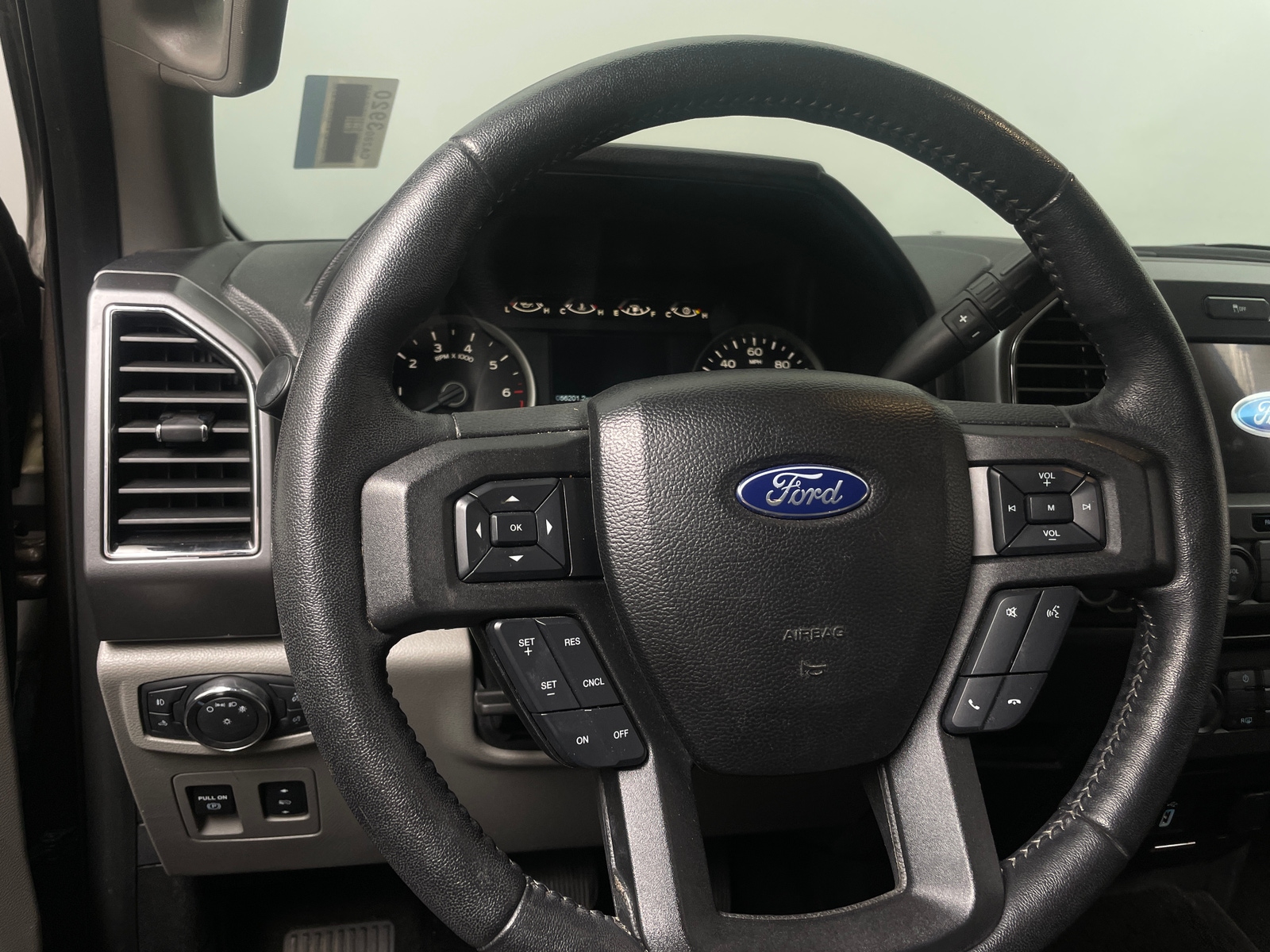 Thumbnail: 2018 Ford Econoline - 5