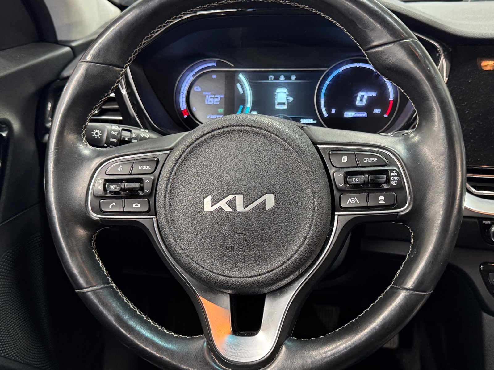 Thumbnail: 2022 Kia Niro - 5