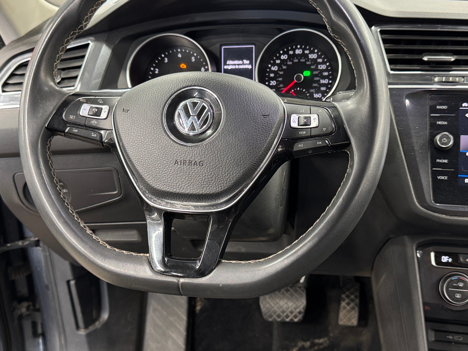 Thumbnail: 2021 Volkswagen Tiguan - 4