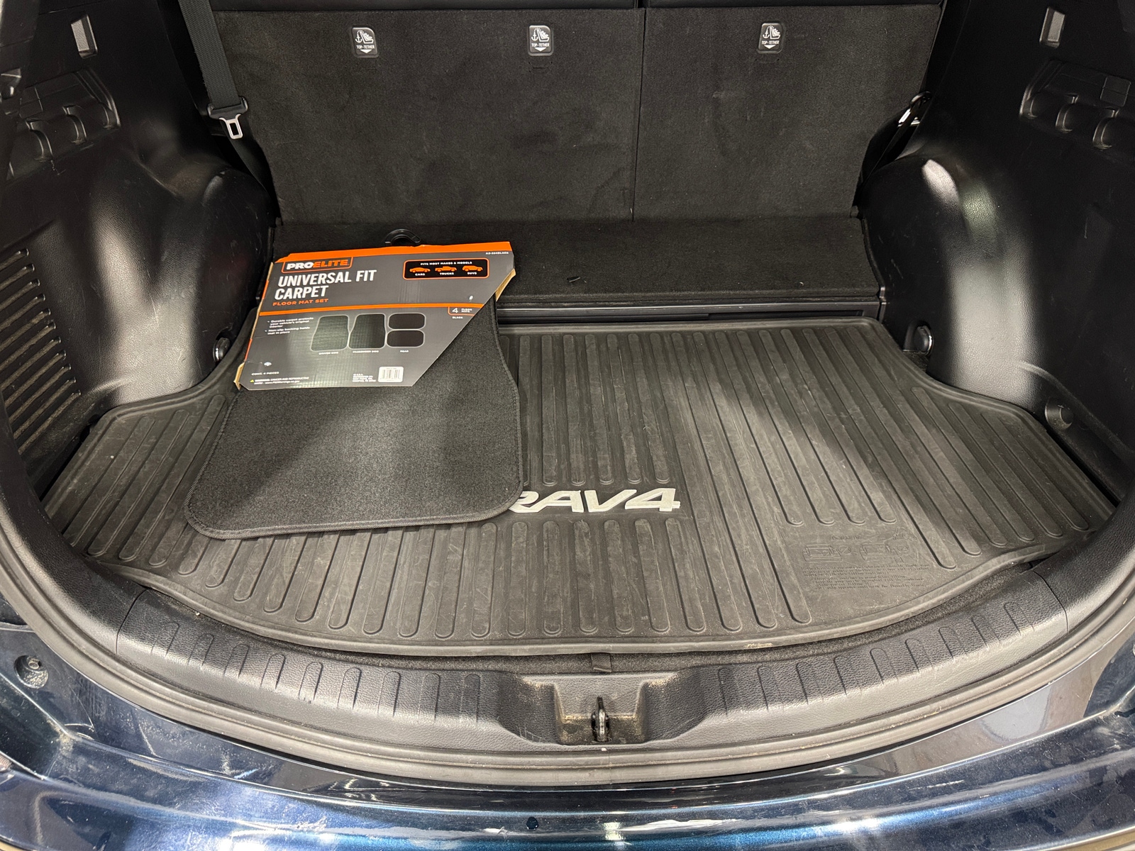 Thumbnail: 2017 Toyota RAV4 - 6