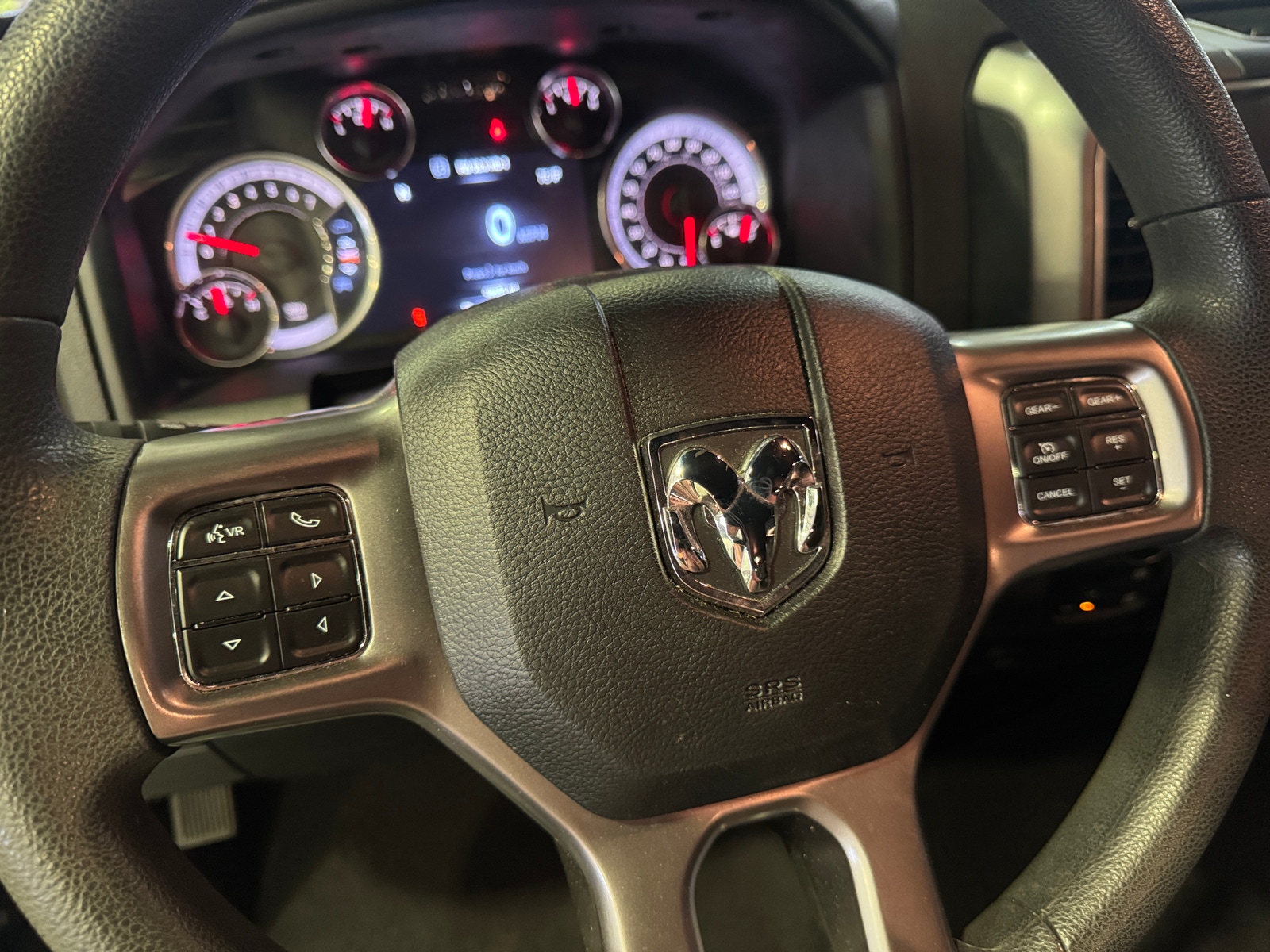 Thumbnail: 2021 RAM 1500 Classic - 5