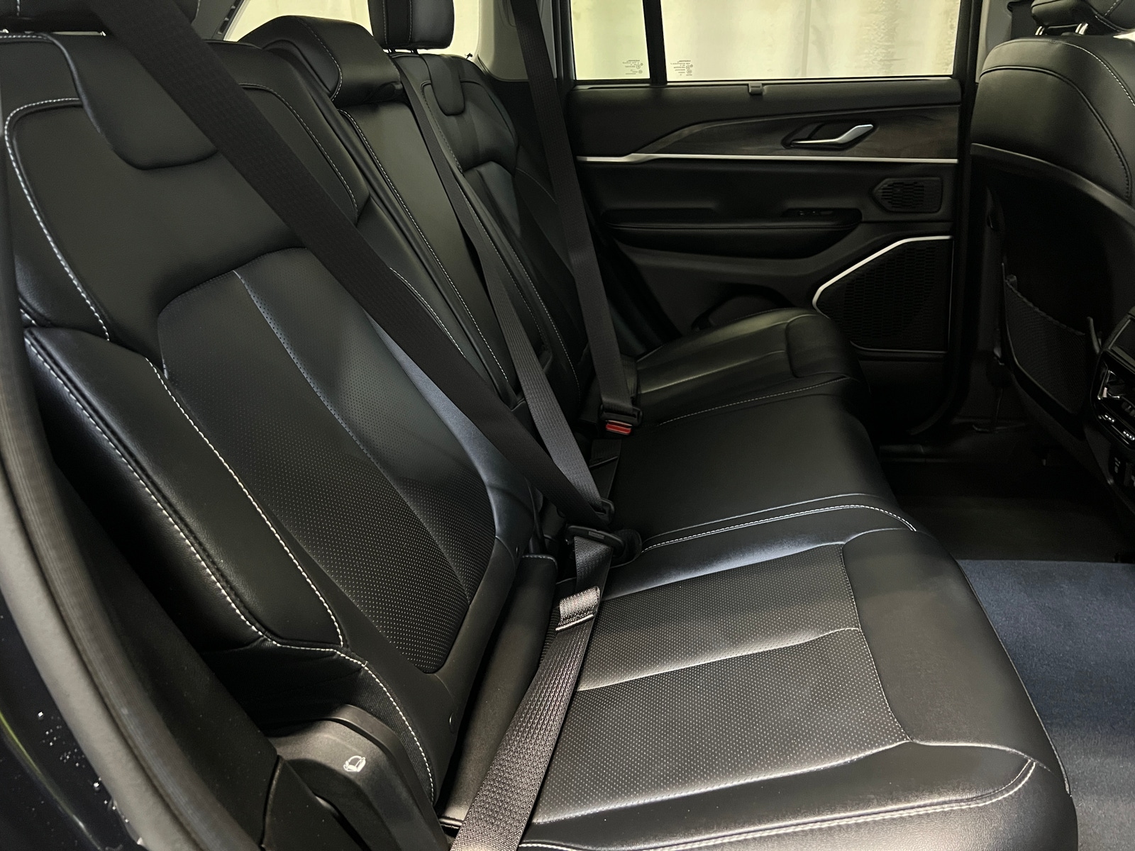 Thumbnail: 2023 Jeep Grand Cherokee - 5