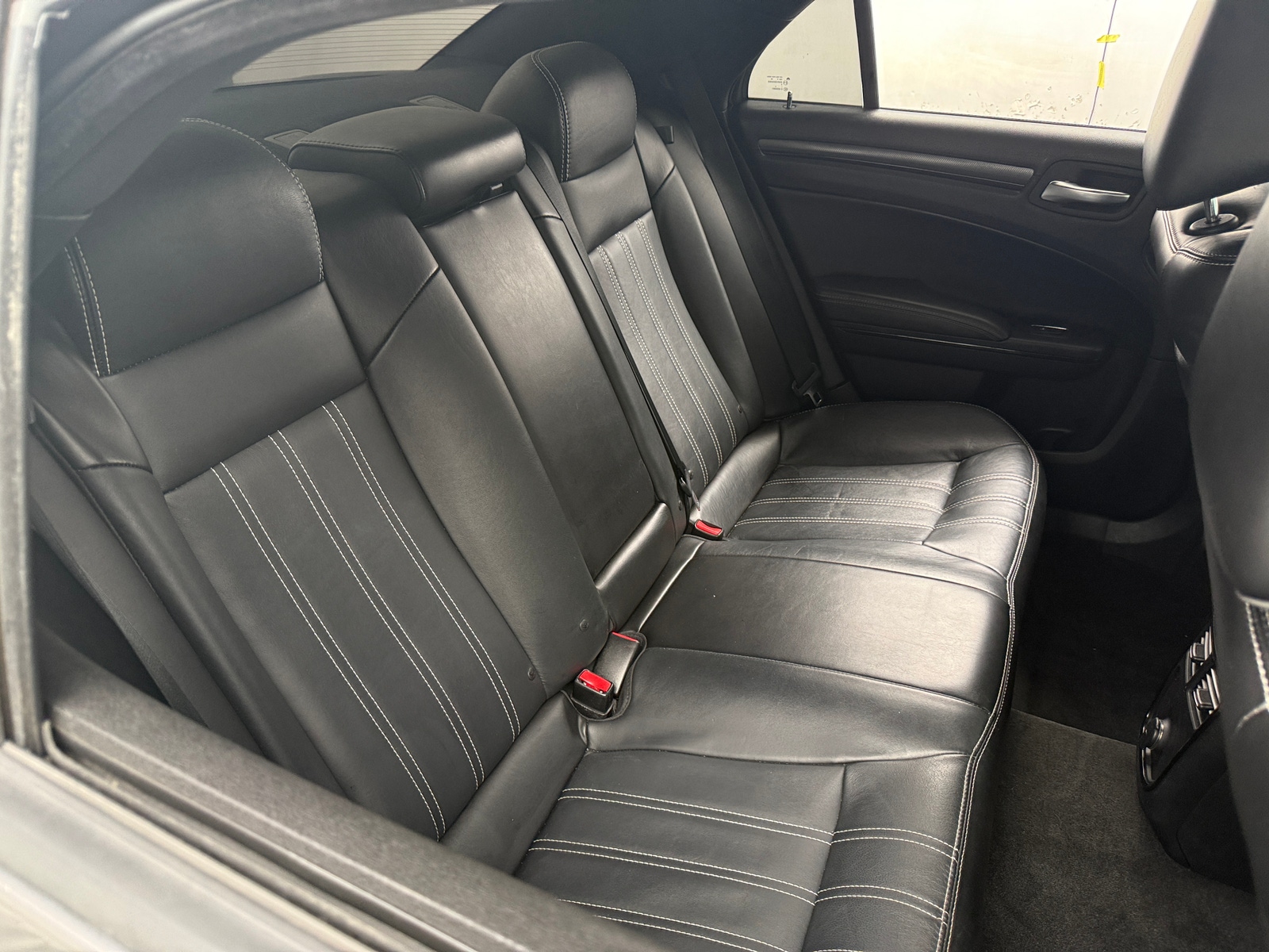 Thumbnail: 2014 Chrysler 300 - 5