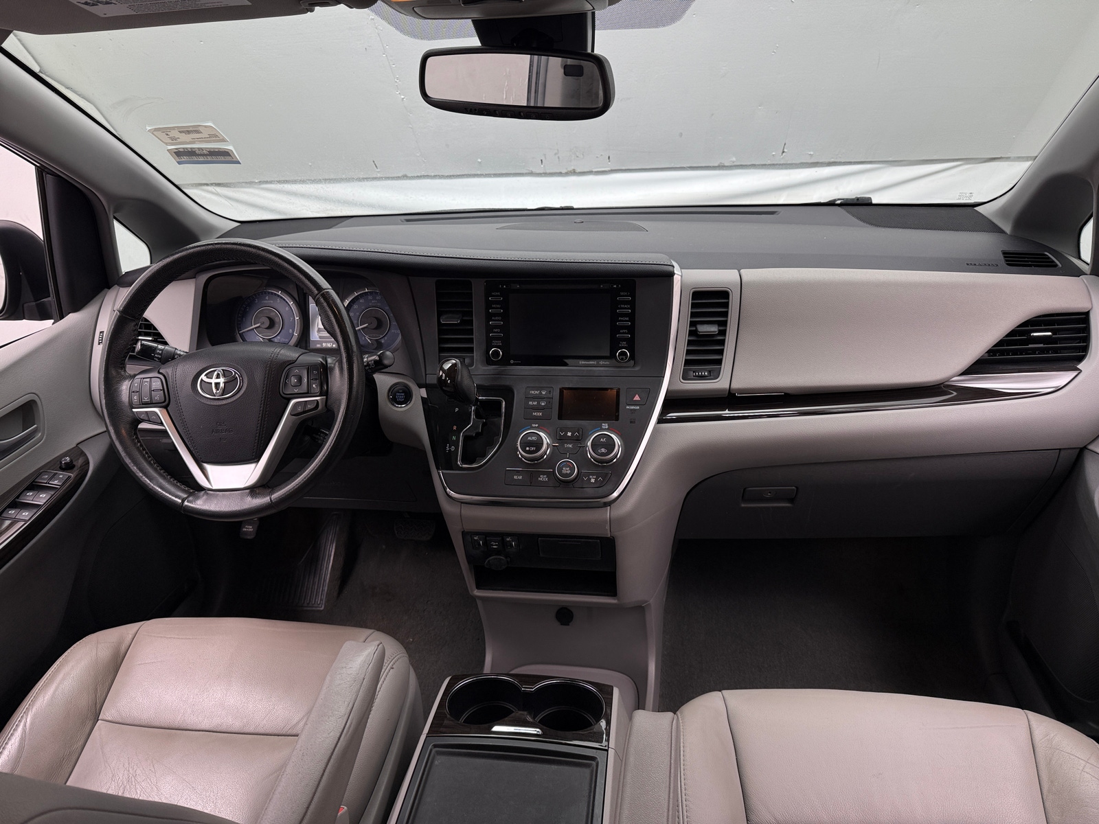 Thumbnail: 2018 Toyota Sienna - 2