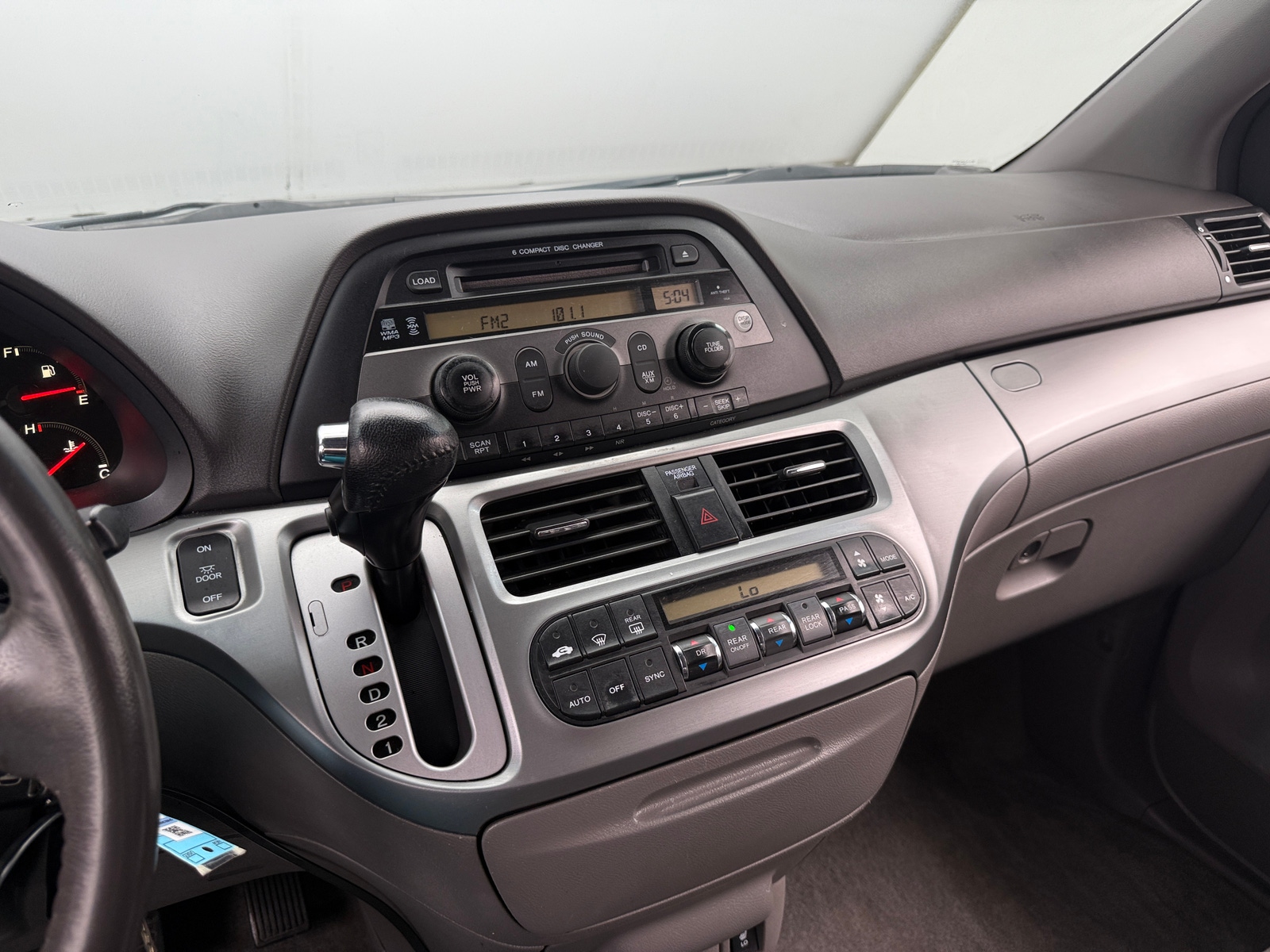 Thumbnail: 2010 Honda Odyssey - 3