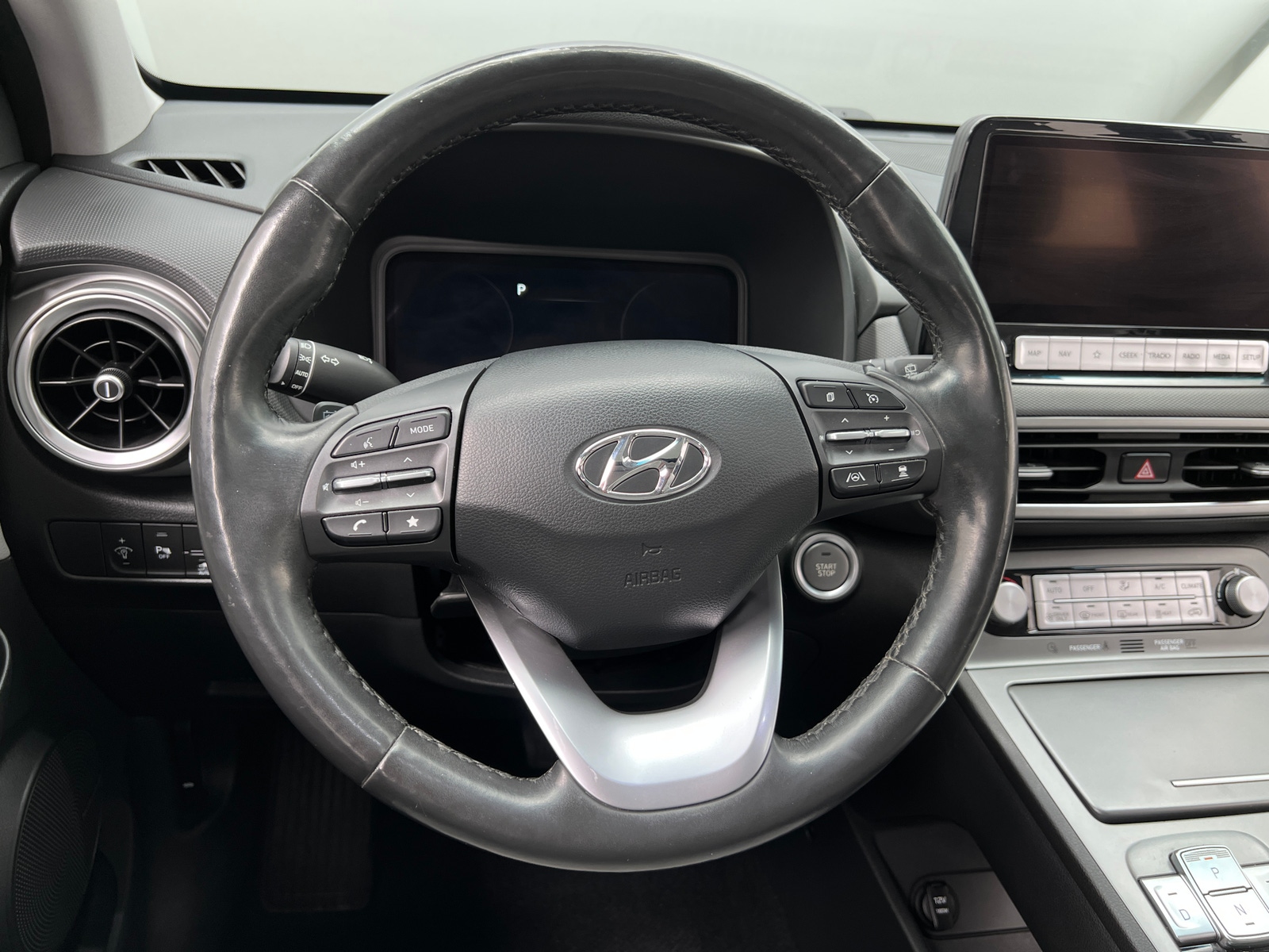 Thumbnail: 2022 Hyundai Kona - 4