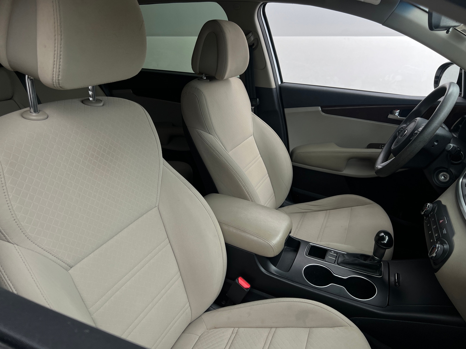 Thumbnail: 2016 Kia Sorento - 2