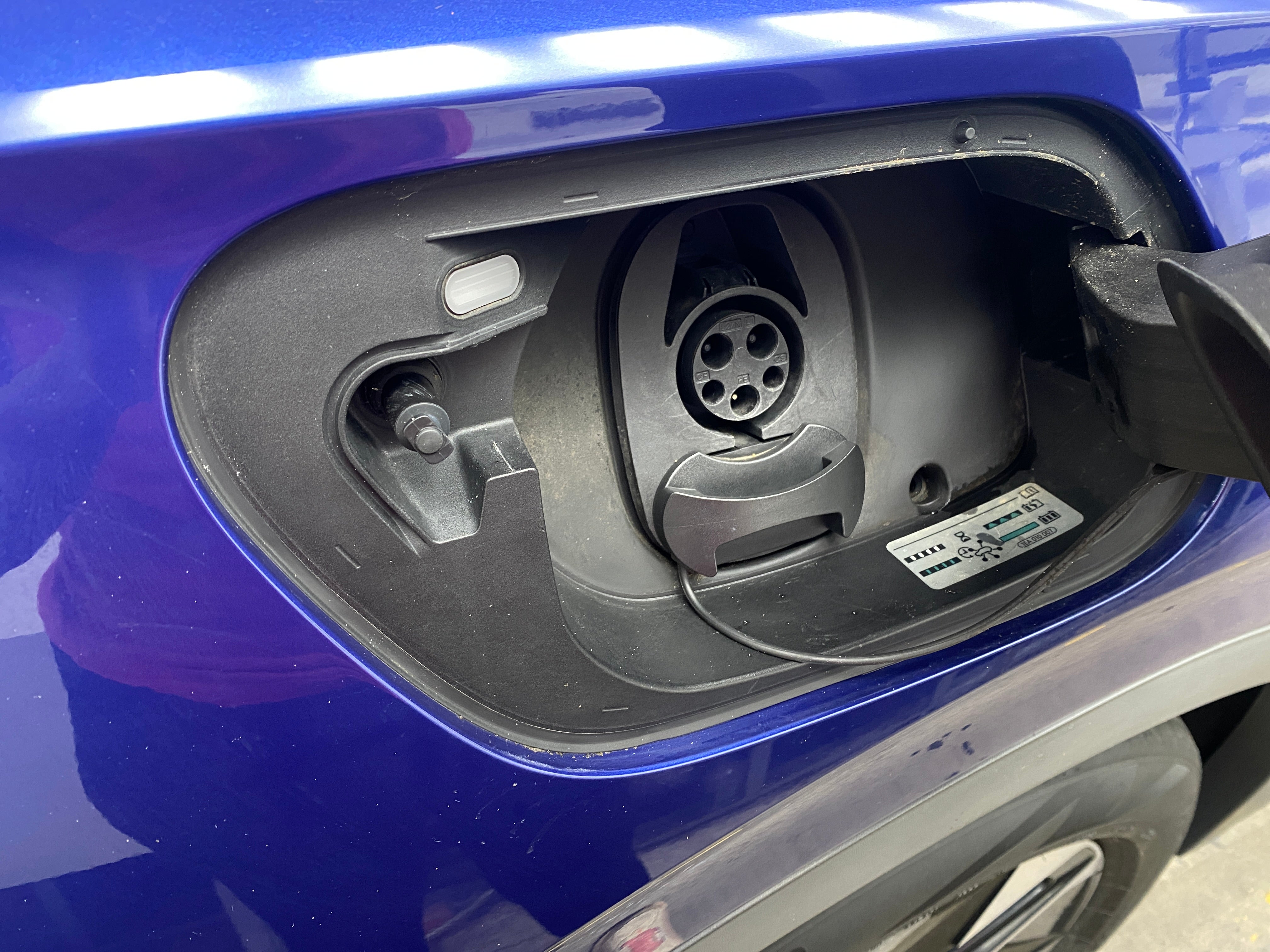 Used 2021 Volkswagen ID.4 PRO S with VIN WVGTMPE25MP044086 for sale in Auburn, WA