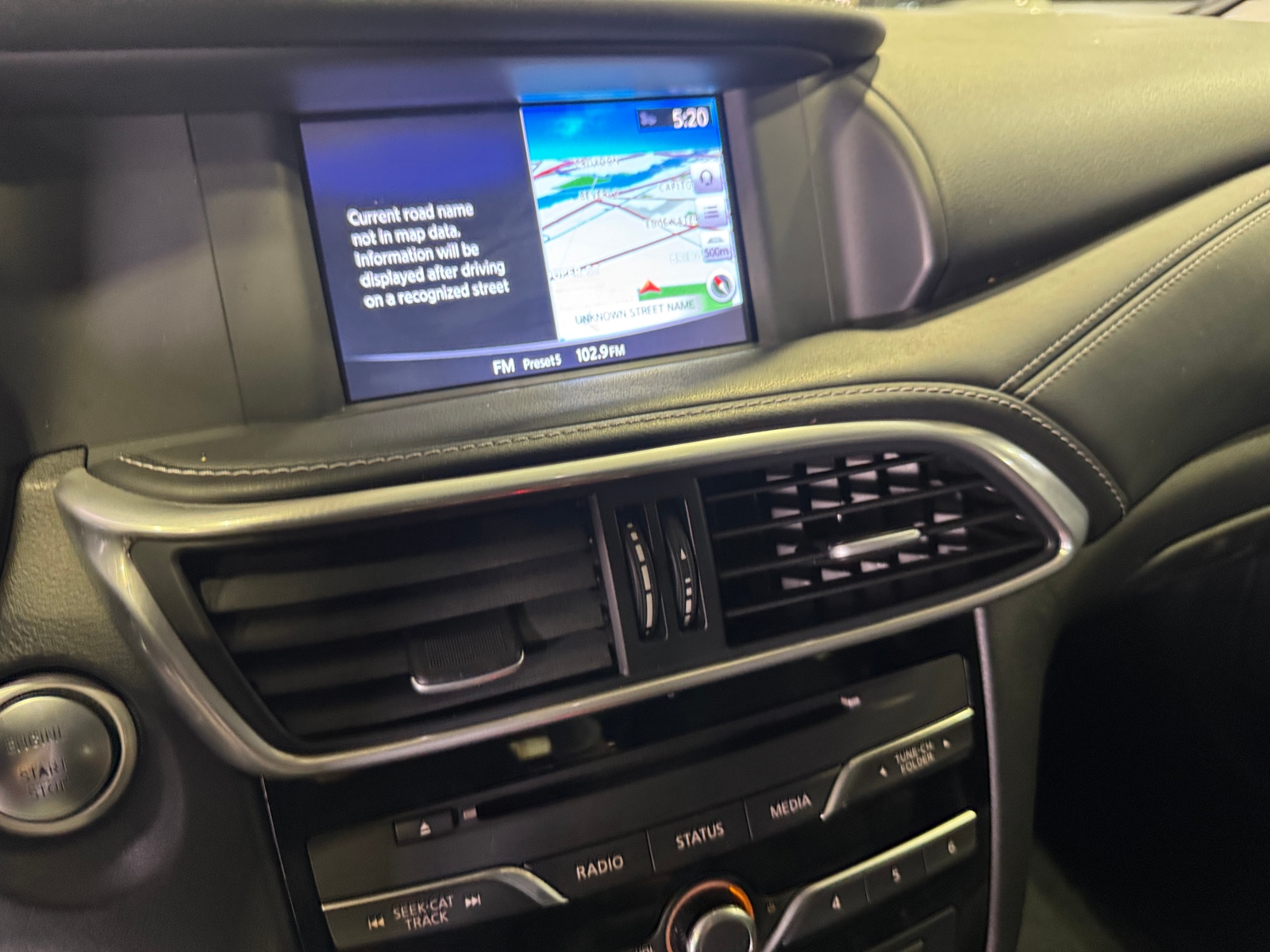 Thumbnail: 2019 INFINITI QX30 - 3