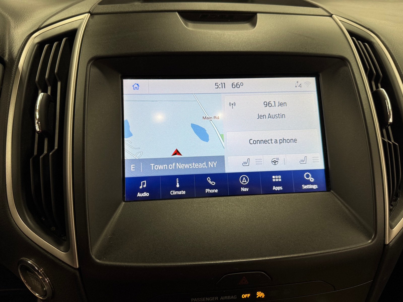 Thumbnail: 2020 Ford Edge - 3